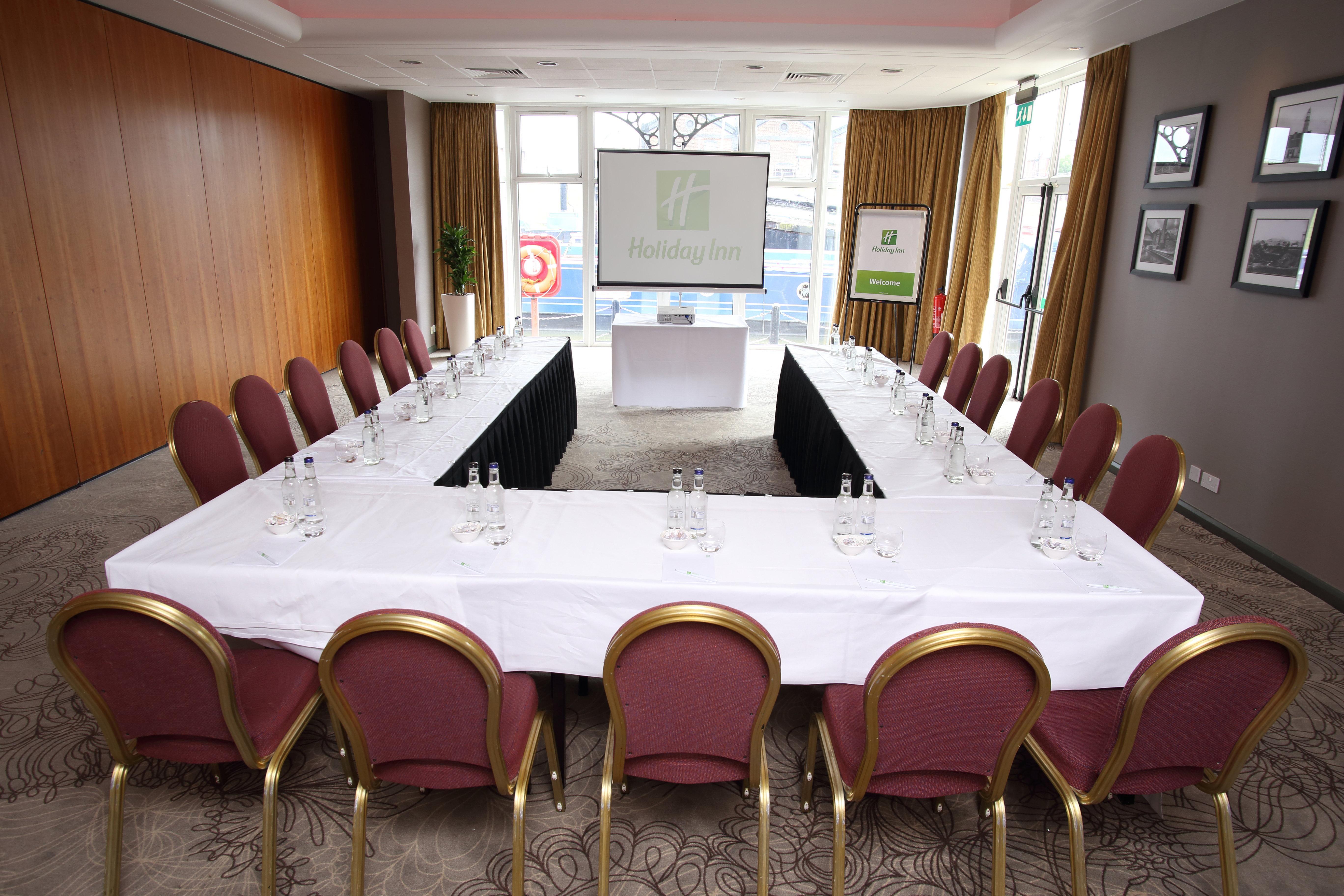 Holiday Inn Ellesmere Port/Cheshire Oaks By Ihg Εξωτερικό φωτογραφία